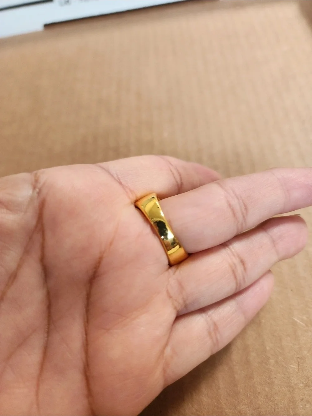 Unisex Men Or Woman Blue Rhinestone Gold Tone Ring Size 10.5 Statement Band